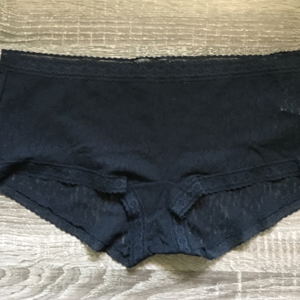 Soma Enticing Allover Lace Boyshort in Black NWT